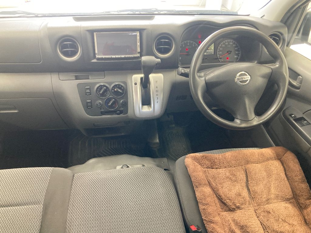 NISSAN NV350 CARAVAN