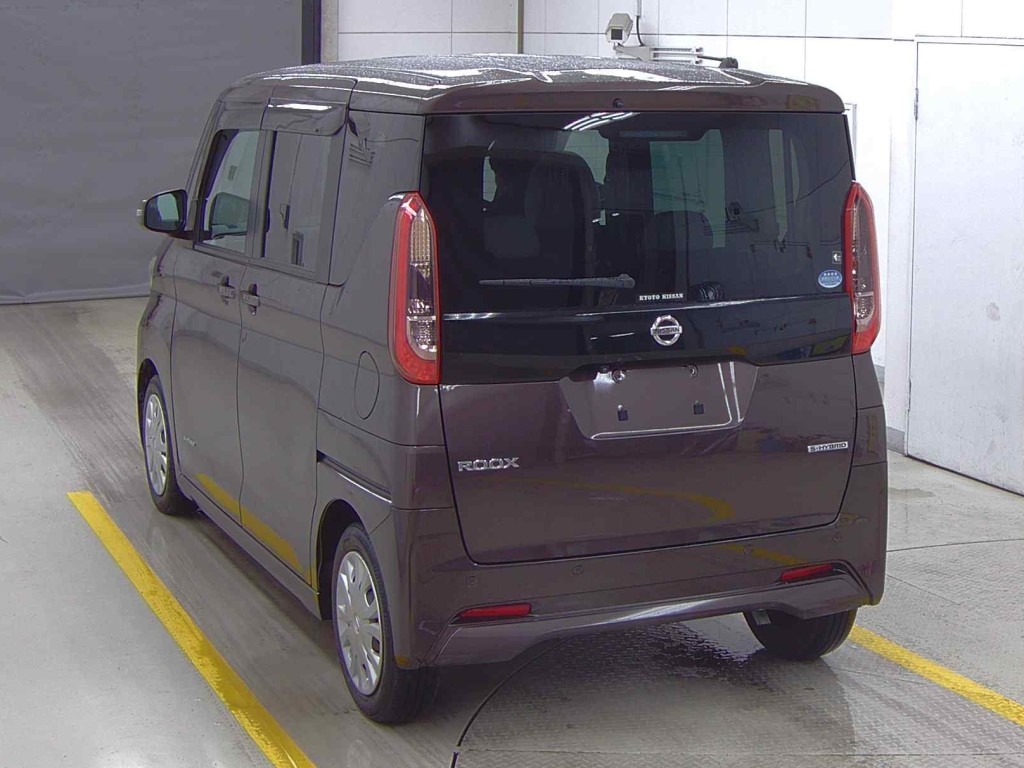 NISSAN ROOX
