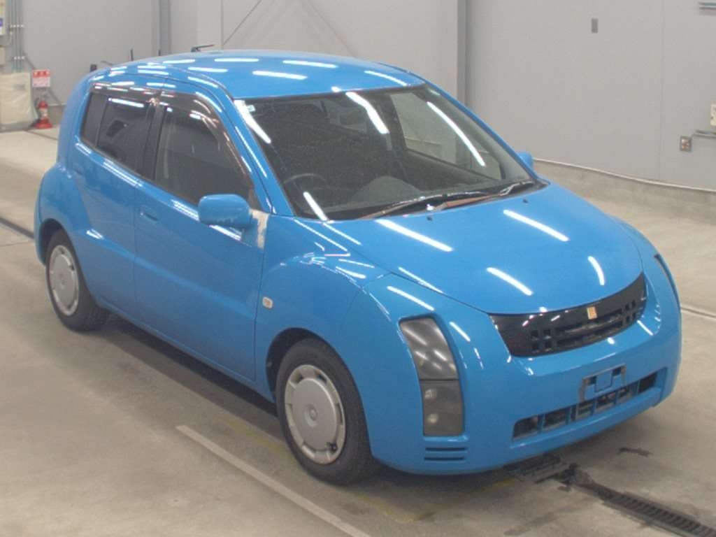 TOYOTA WILL CYPHA