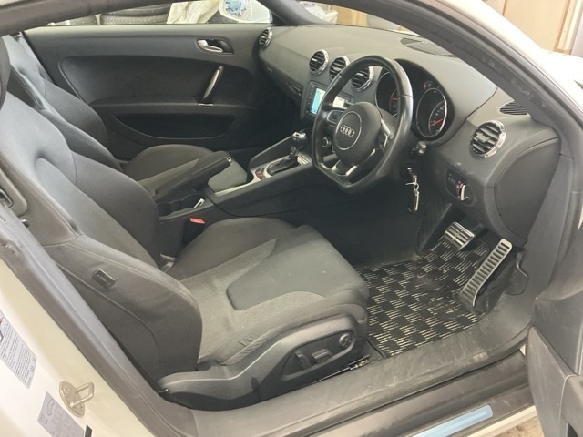 AUDI TT