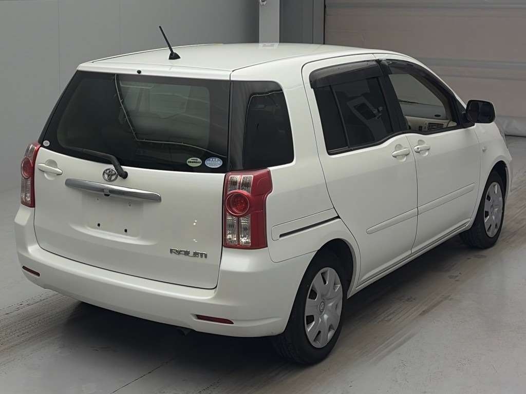 TOYOTA RAUM