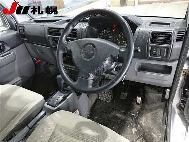 NISSAN CLIPPER