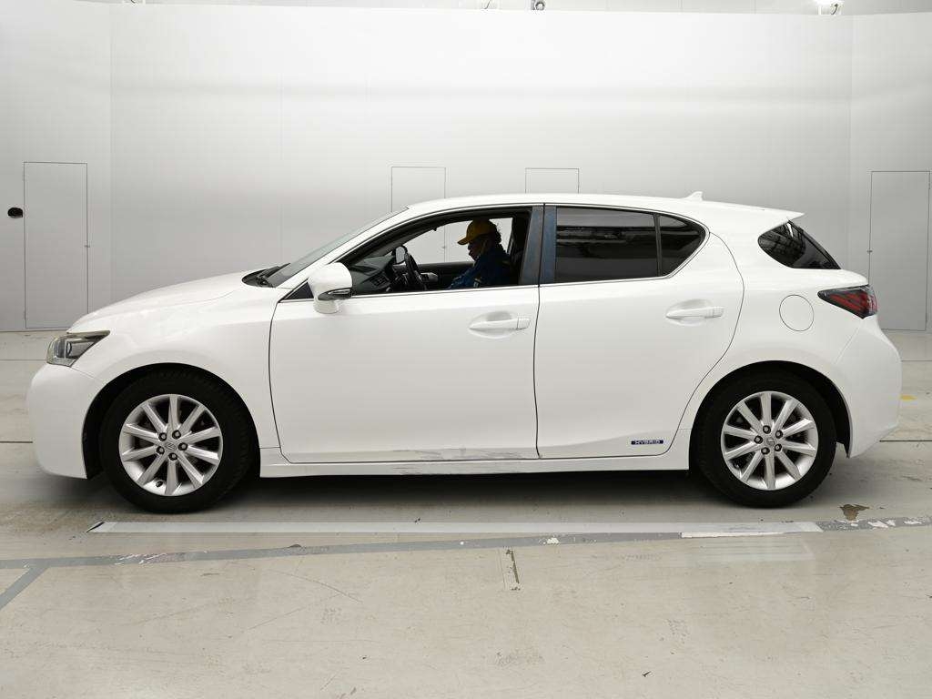 LEXUS CT200H