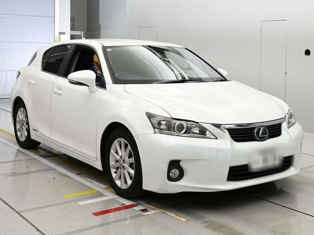 LEXUS CT200H