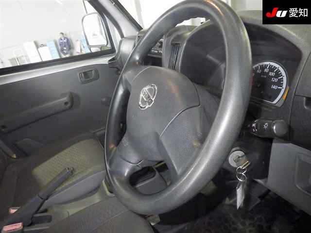 NISSAN NV100 CLIPPER