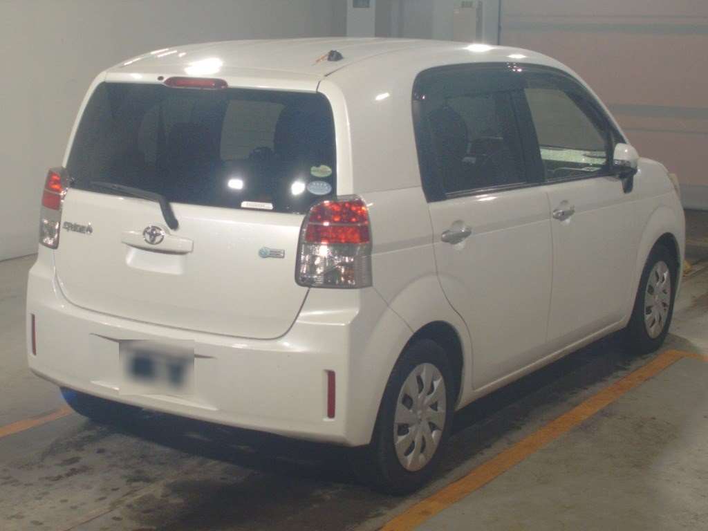 TOYOTA SPADE