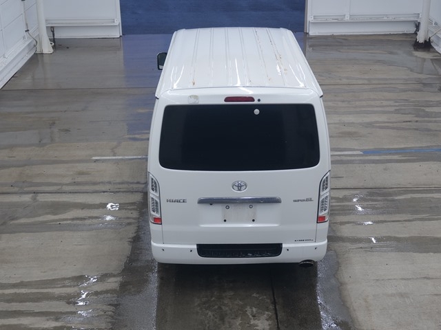 TOYOTA REGIUS ACE