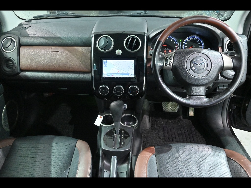 MAZDA VERISA