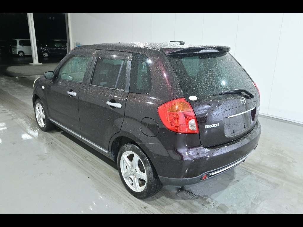MAZDA VERISA