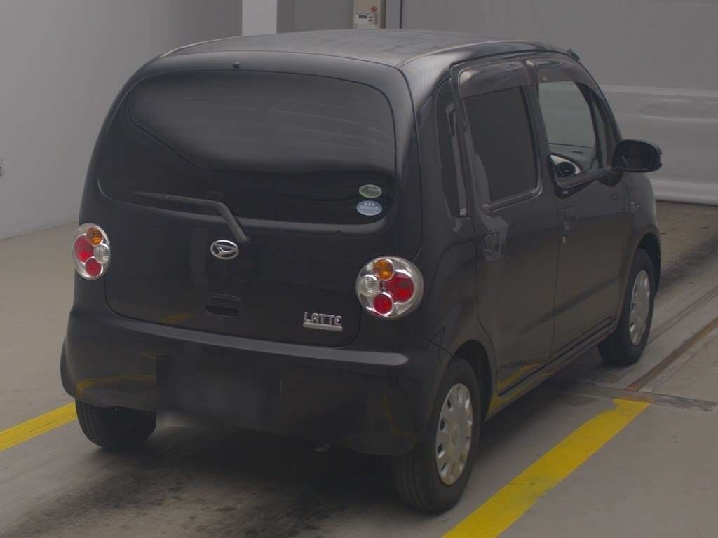 DAIHATSU MOVE LATTE