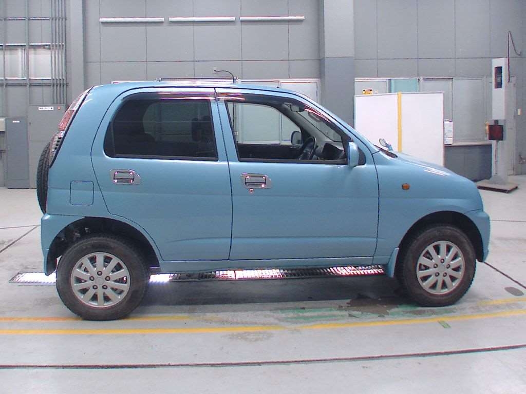 DAIHATSU TERIOS KID