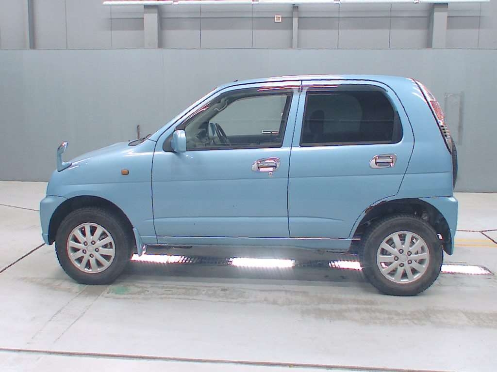 DAIHATSU TERIOS KID