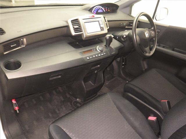 HONDA FREED SPIKE