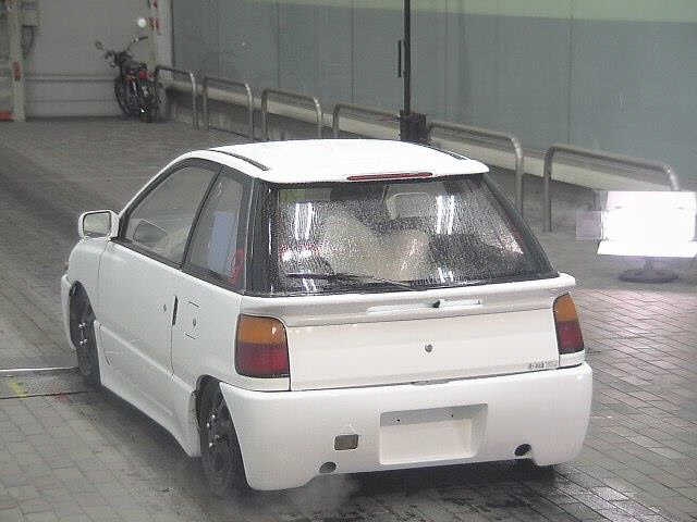 DAIHATSU LEEZA