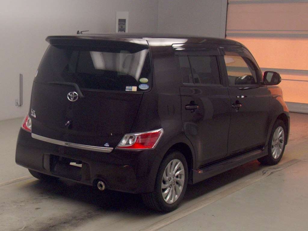 TOYOTA BB
