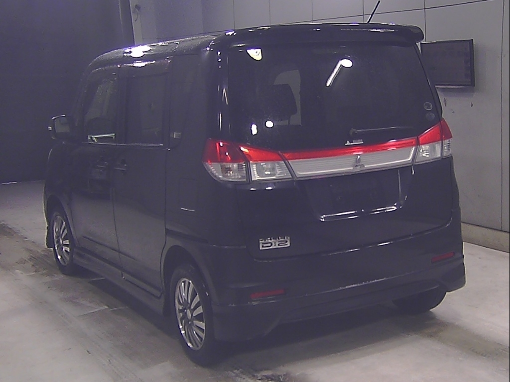 MITSUBISHI DELICA D:2