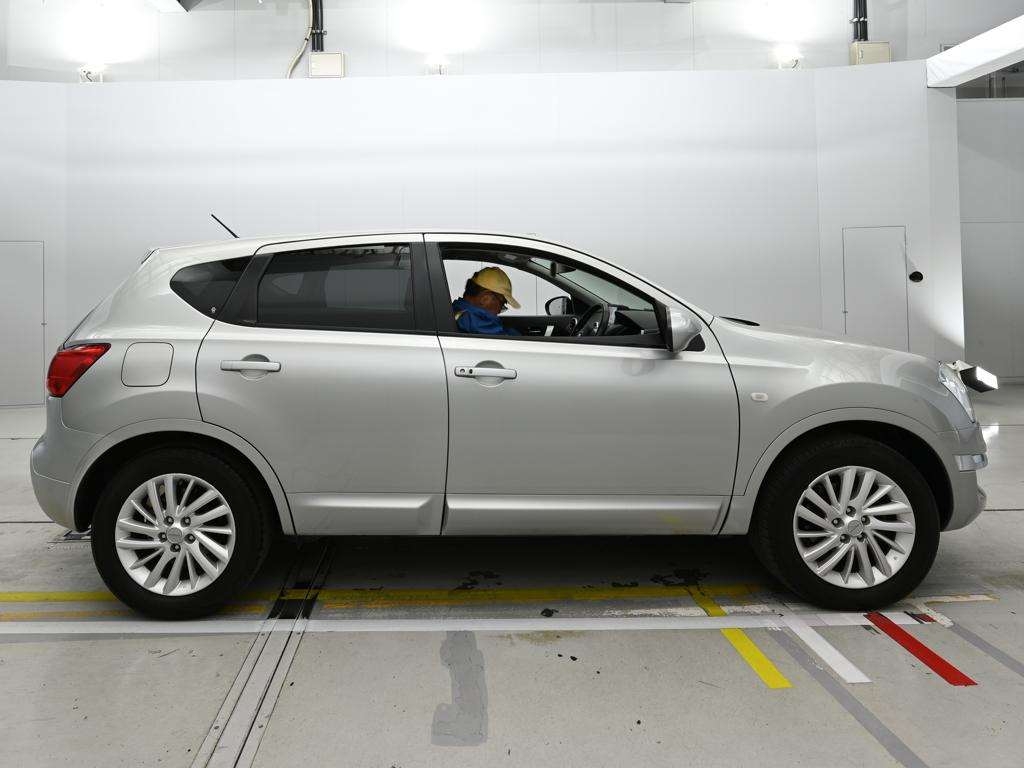 NISSAN DUALIS