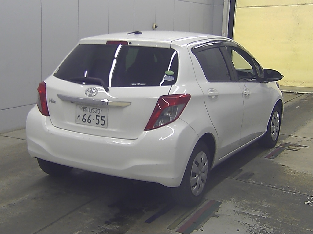 TOYOTA VITZ