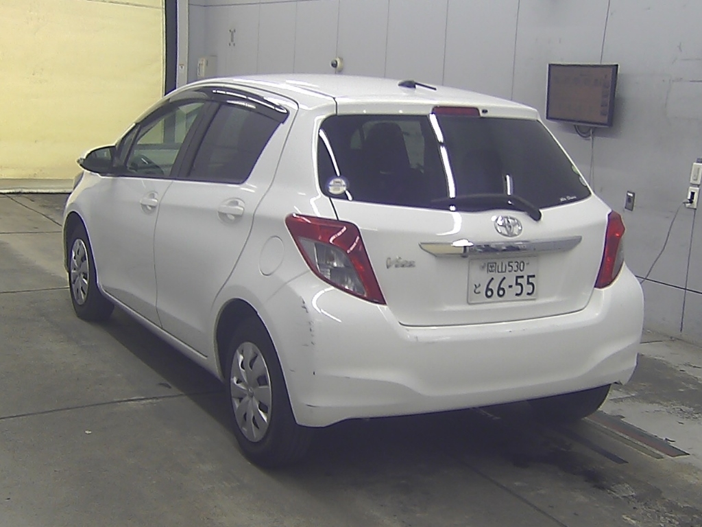TOYOTA VITZ