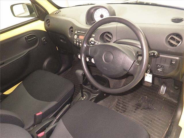DAIHATSU ESSE