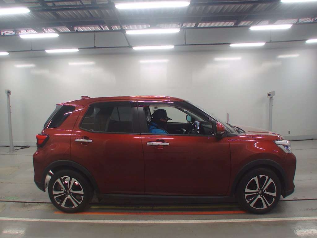 DAIHATSU ROCKY