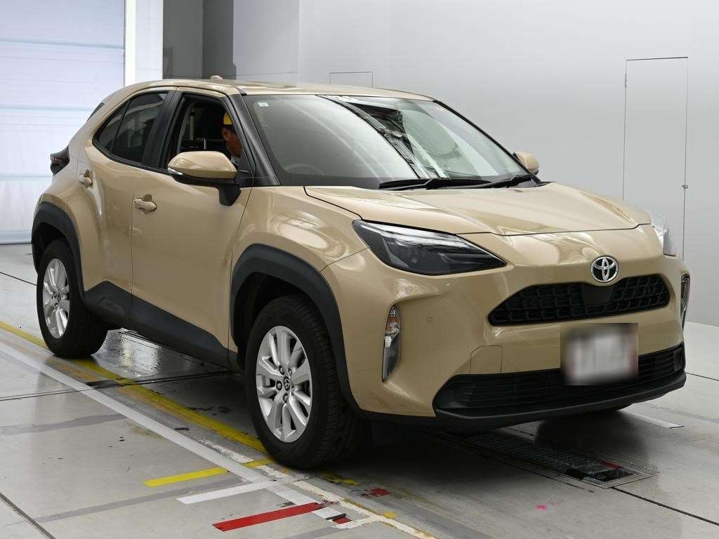TOYOTA YARIS CROSS