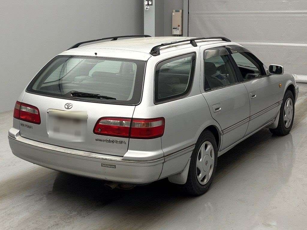 TOYOTA CAMRY GRACIA