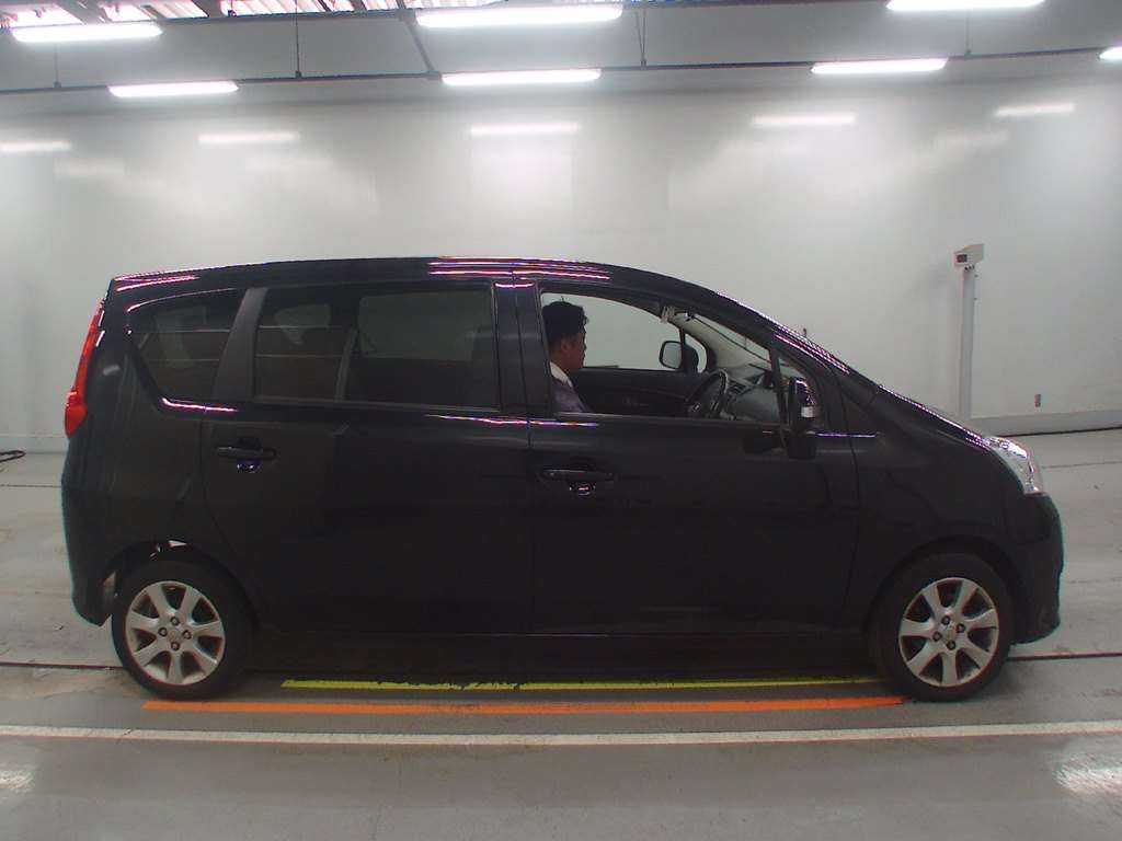 TOYOTA PASSO SETTE
