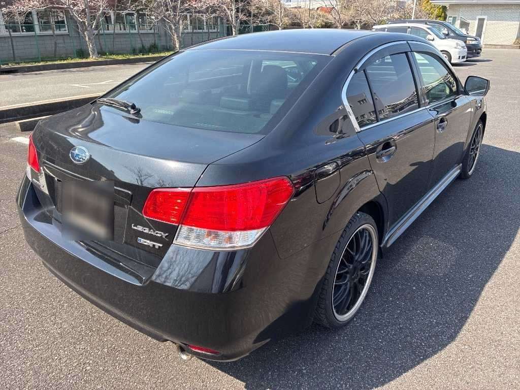 SUBARU LEGACY B4
