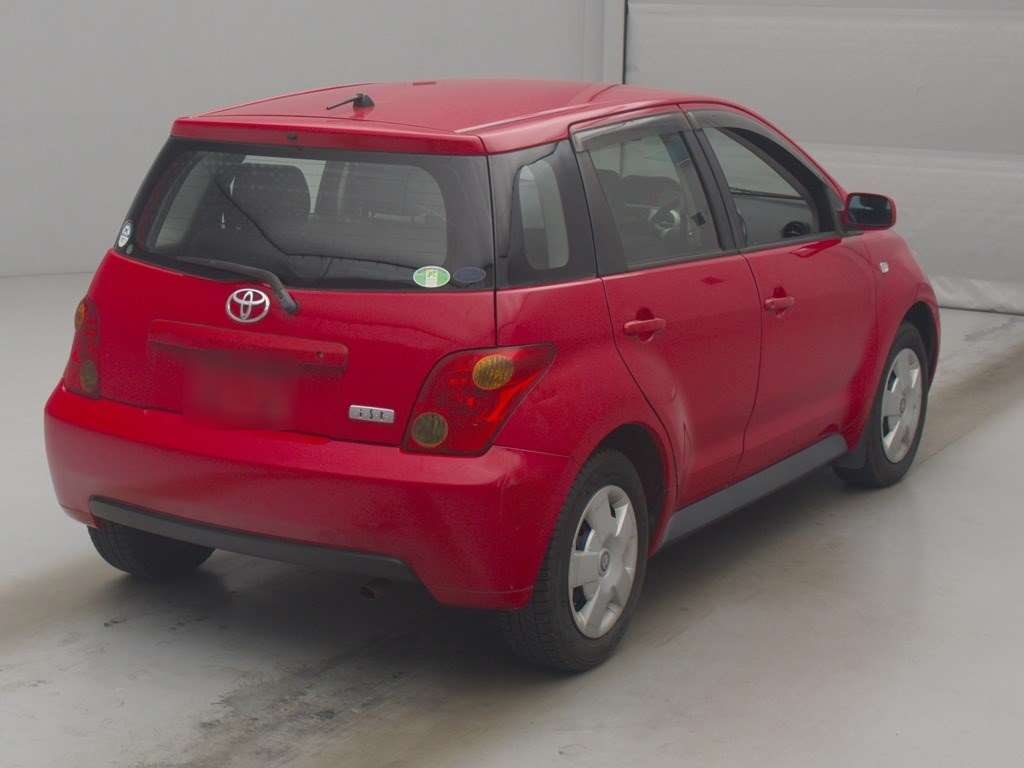 TOYOTA IST