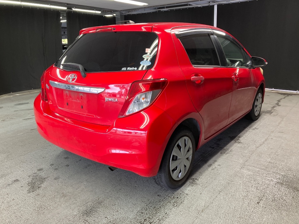TOYOTA VITZ