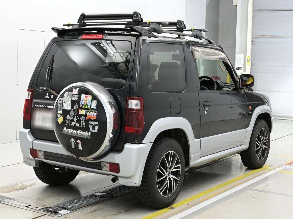 MITSUBISHI PAJERO MINI