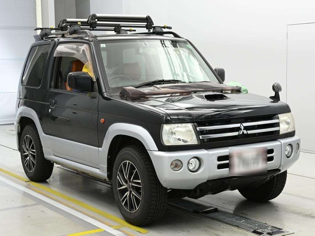 MITSUBISHI PAJERO MINI