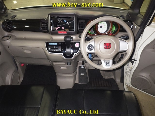 HONDA N-BOX