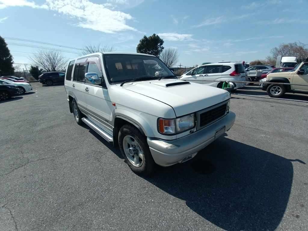ISUZU BIGHORN