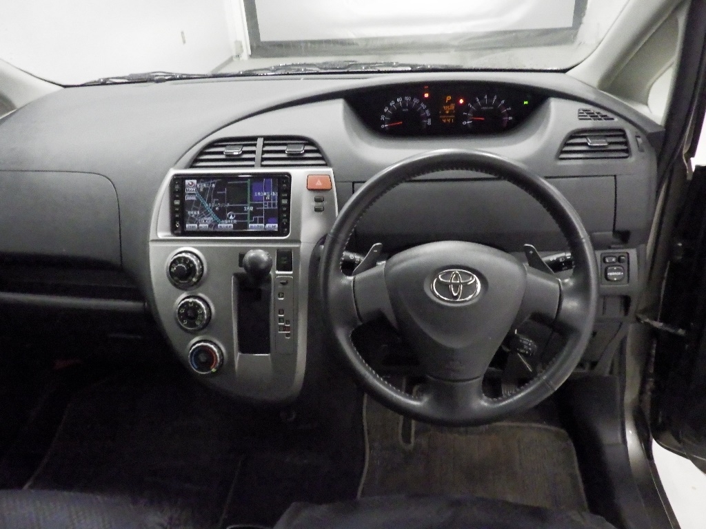 TOYOTA RACTIS