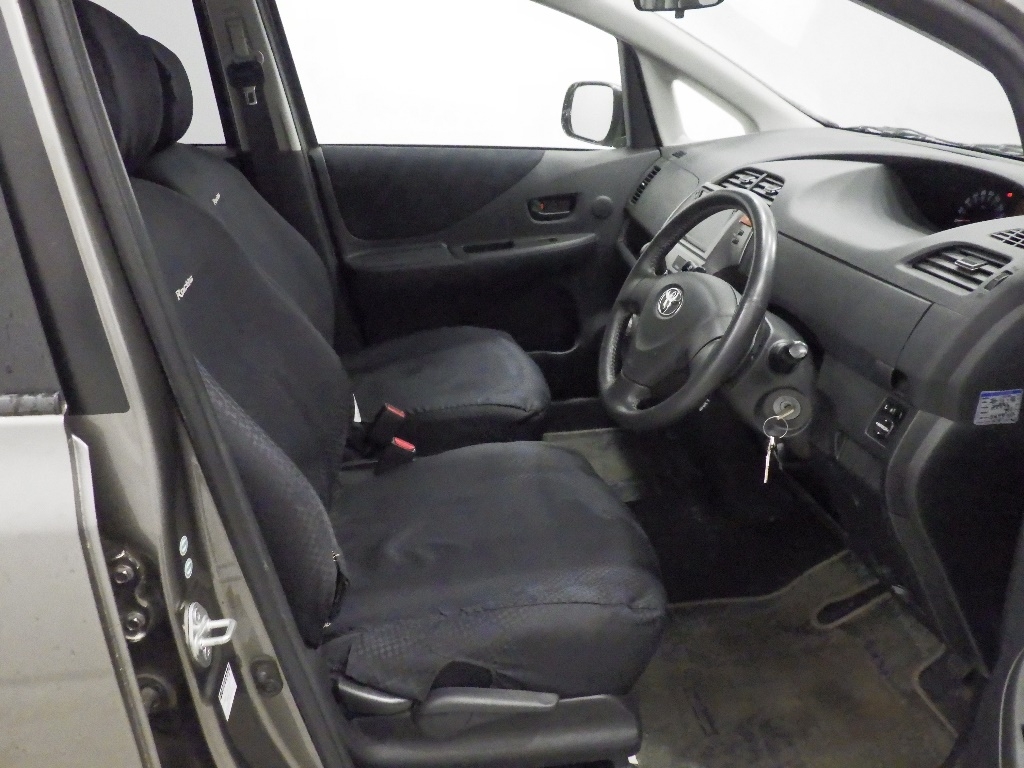 TOYOTA RACTIS