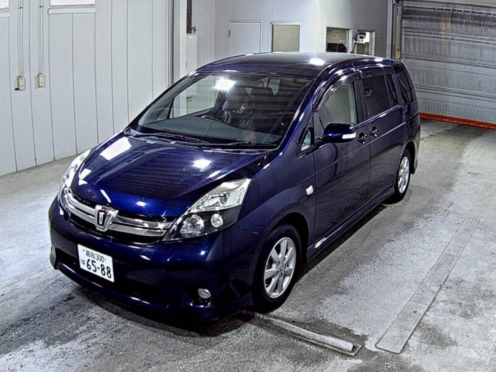 TOYOTA ISIS