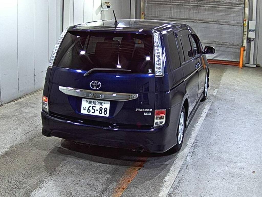 TOYOTA ISIS