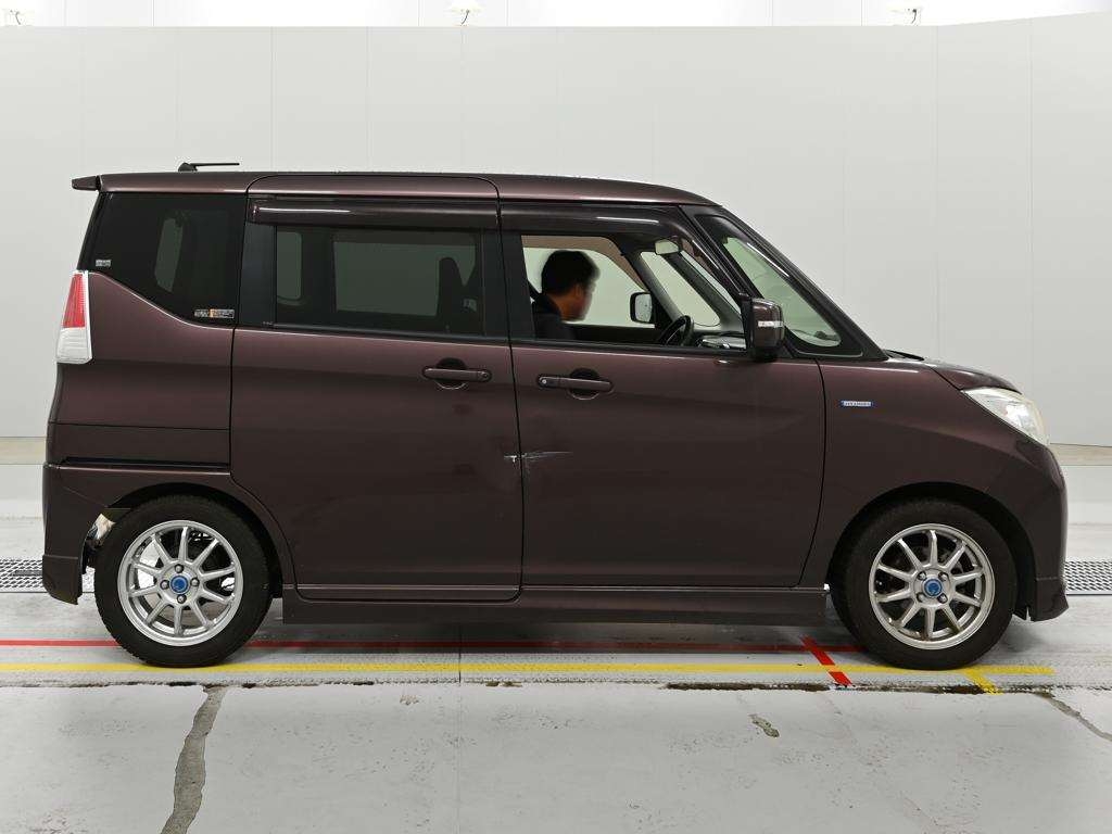 MITSUBISHI DELICA D:2