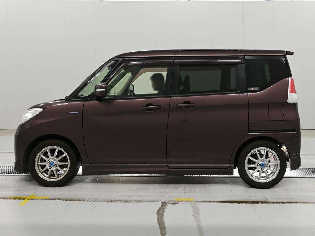 MITSUBISHI DELICA D:2
