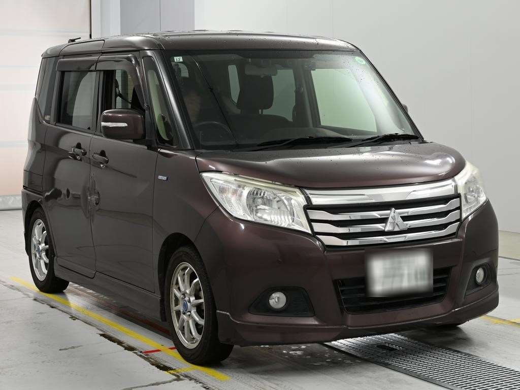 MITSUBISHI DELICA D:2