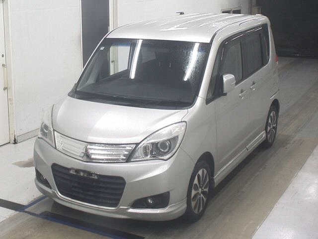 MITSUBISHI DELICA D:2