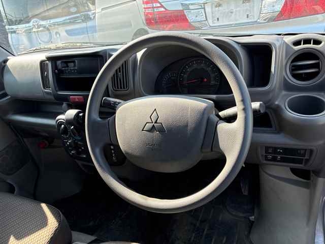 MITSUBISHI MINICAB