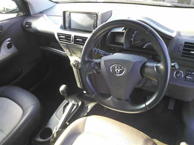 TOYOTA IQ