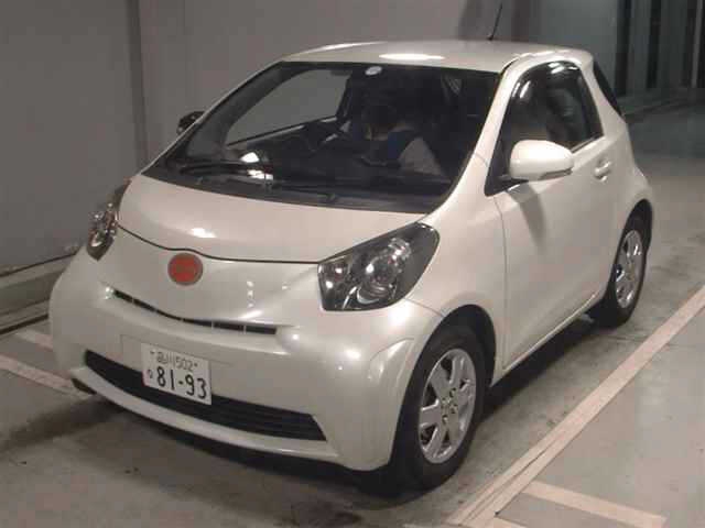 TOYOTA IQ