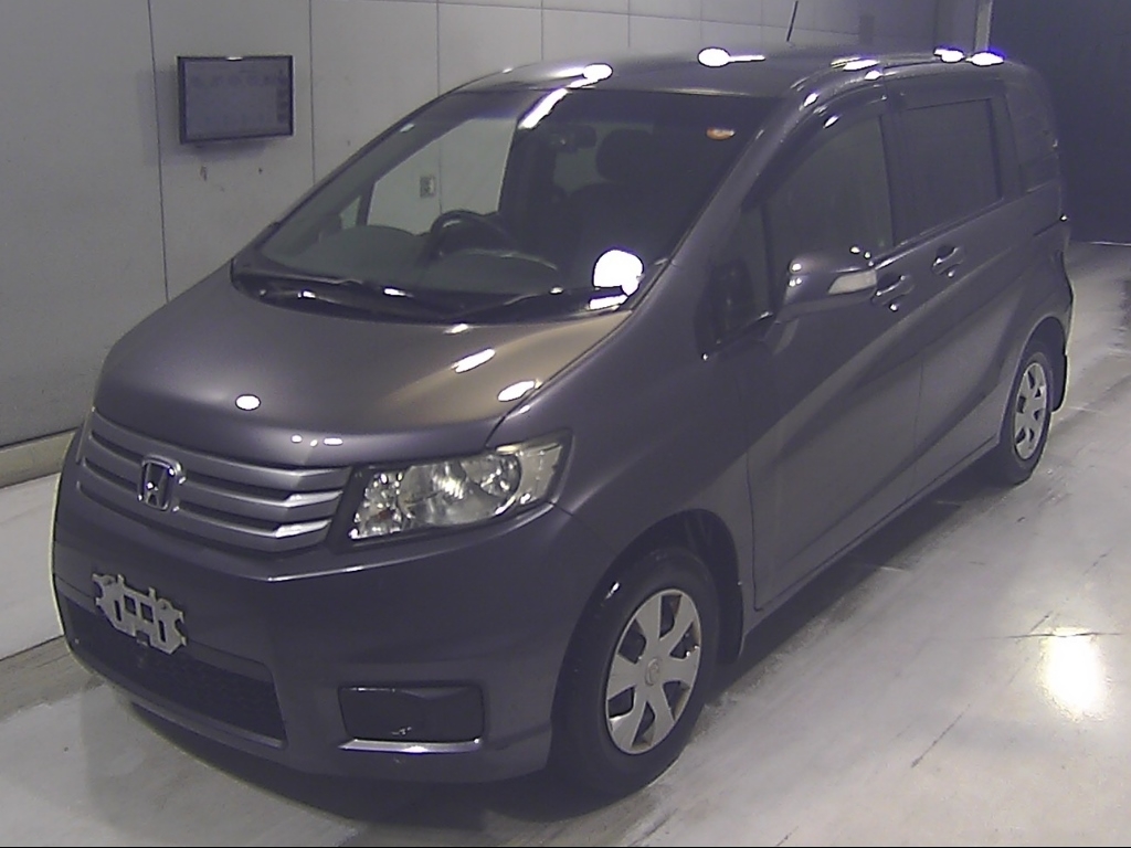 HONDA FREED SPIKE
