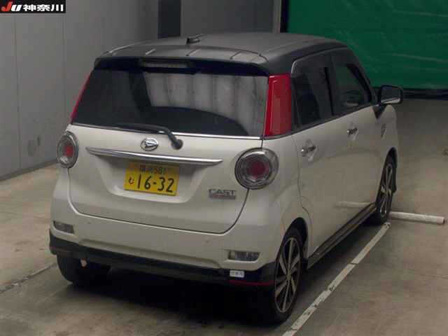 DAIHATSU CAST