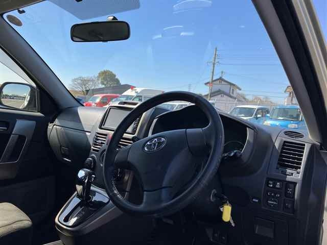 TOYOTA RUSH