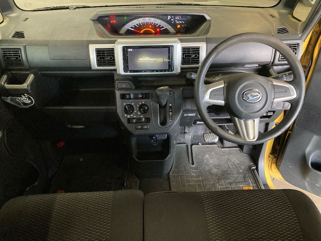 DAIHATSU WAKE